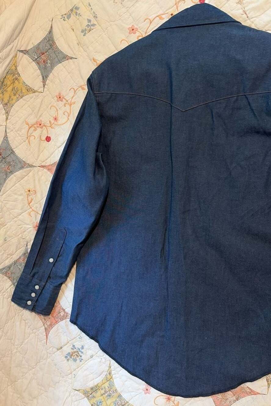 Wrangler Men's Cowboy Cut Long Sleeve Western Denim Snap Shirt 100% cotton - Picture 10 of 15